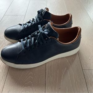 Cole Haan Grand Crosscourt II Color: Tan Leather Burnsh (Blue) Size: 9.5 M